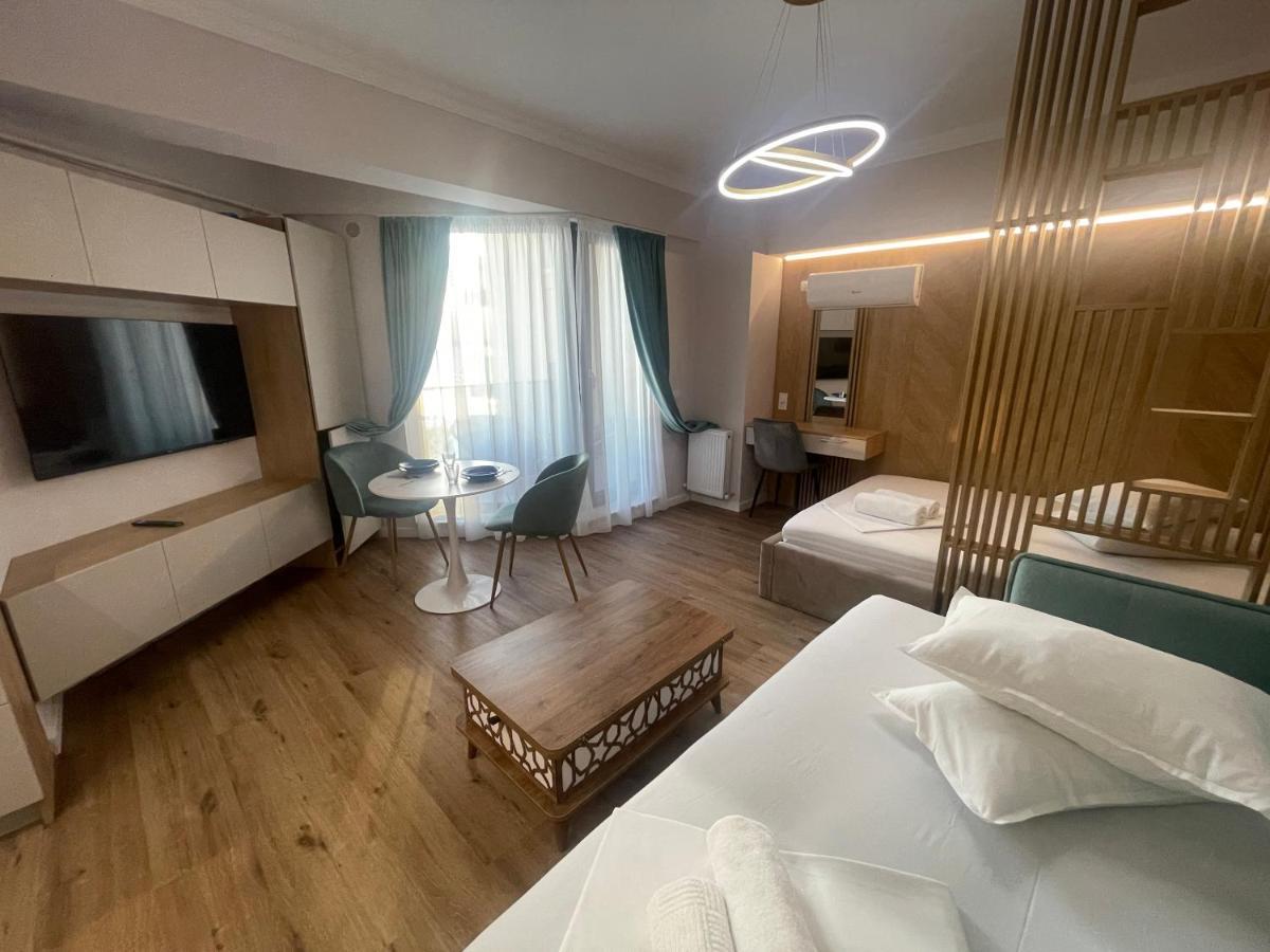 Solid Barrels Luxury Mamaia